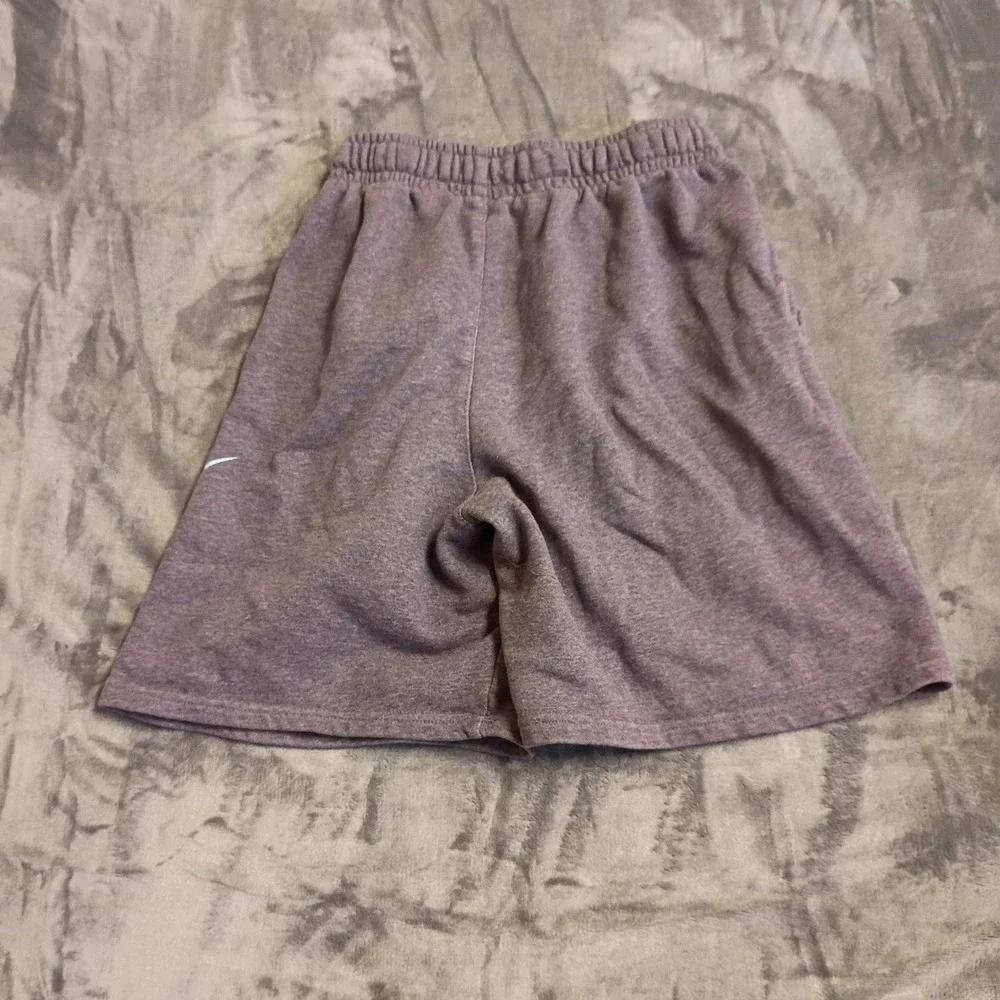 Nike Sportswear Shorts Boys XL Purple Heathered Fleece Logo Athletic Casual